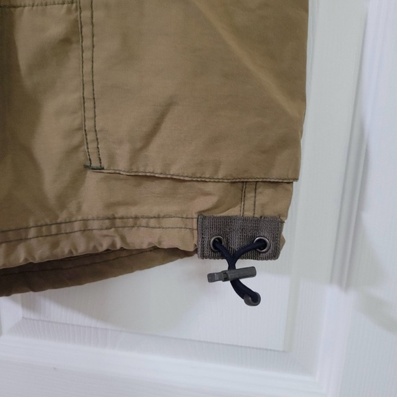 Men Size Medium Abercrombie And Fitch
Cargo Shorts Color
Khaki - Picture 6 of 9